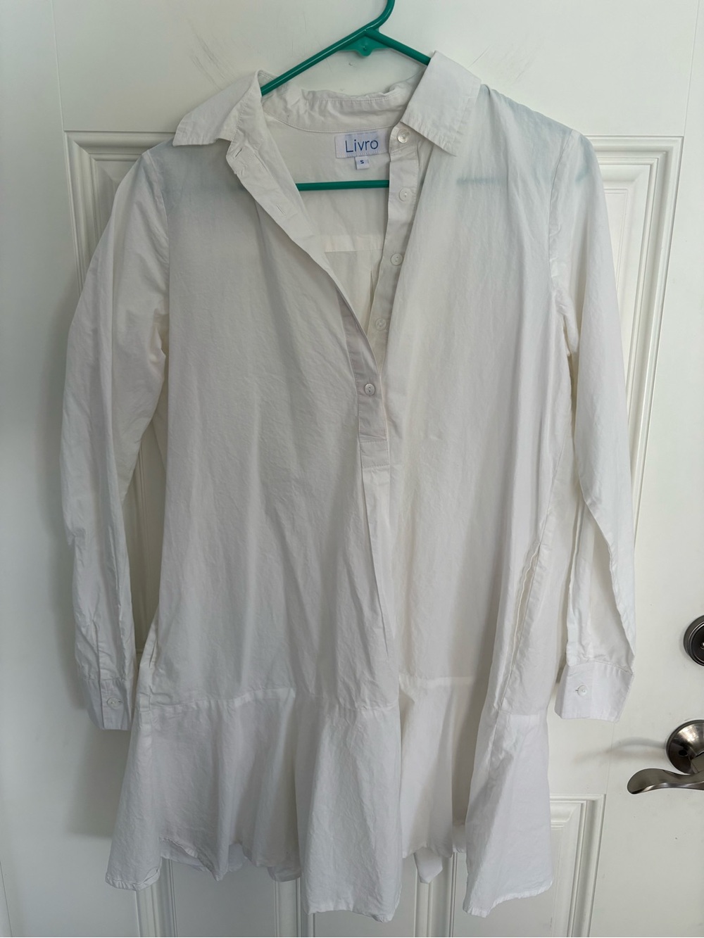 Livro White Button Front tiered Mini dress, long sleeve collared size Small